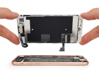 iPhone 7 and 8 screen repair Cardiff